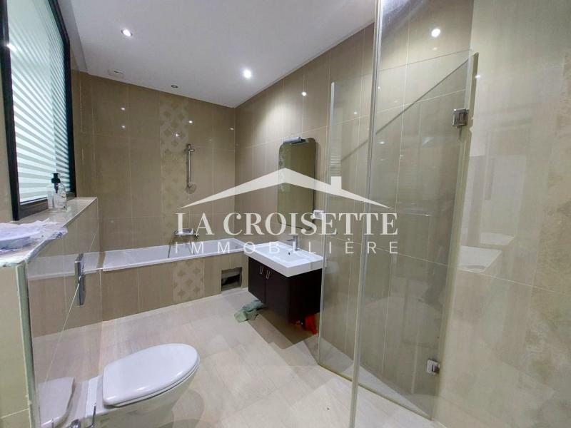 Villa S+4 avec piscine à Gammarth